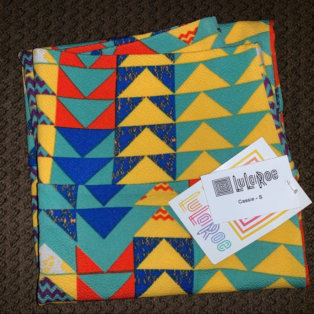 Small LuLaRoe Cassie